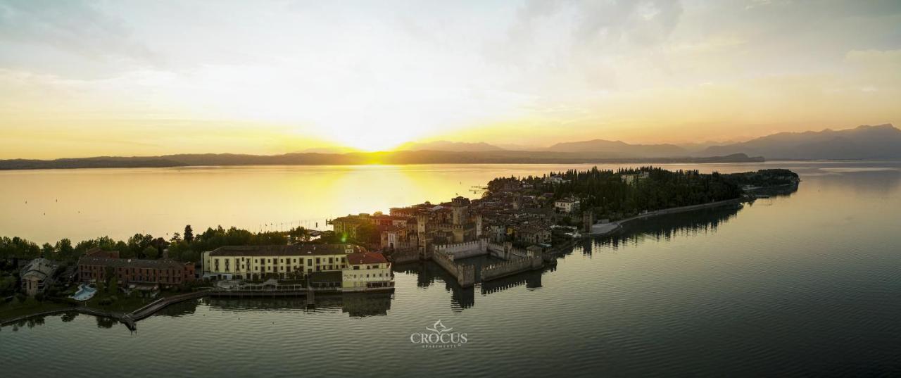 Crocus Apartments Sirmione Extérieur photo