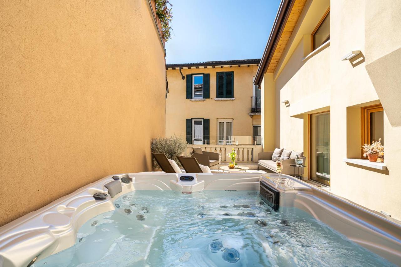Crocus Apartments Sirmione Extérieur photo