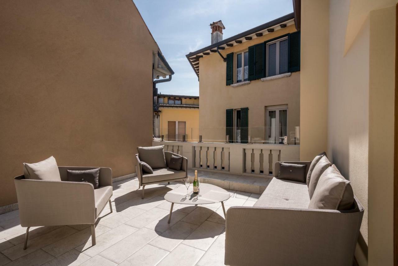 Crocus Apartments Sirmione Extérieur photo